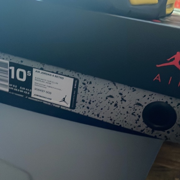 Thunder retro 4’s - Picture 5 of 5